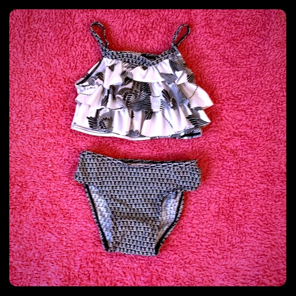 Old Navy Other - Two piece swimsuit